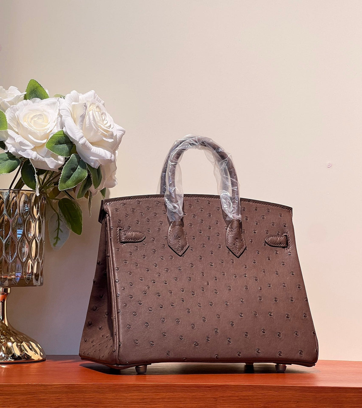 KELLY SELLIER 25 BAG IN PEACAN BROWN OSTRICH LEATHER WITH GOLD RHINSTONES (MADE-TO-ODER)