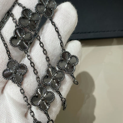 [Liorra]CLOVER 5 MOTIF BLACK BRACELET