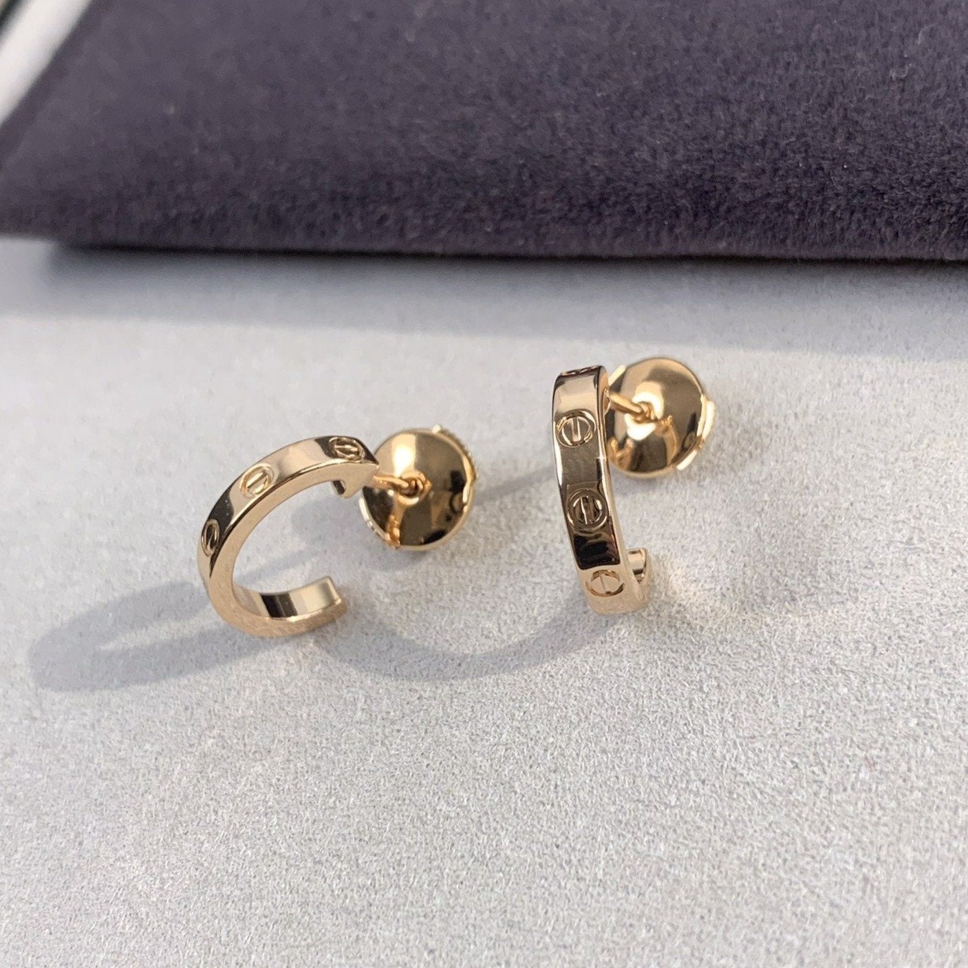[Liorra]LOVE EARRINGS 2.65MM PINK GOLD