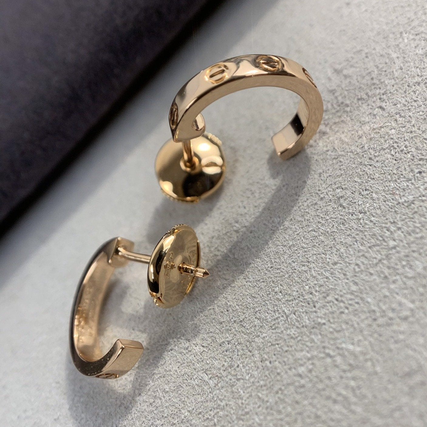 [Liorra]LOVE EARRINGS 2.65MM PINK GOLD
