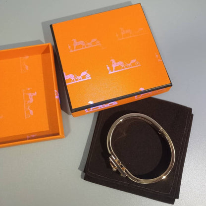 [Liorra]H CLOUD BLUE BRACELET
