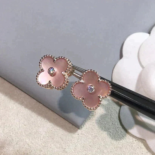 [Liorra]CLOVER MEDIUM 1 MOTIFS  PINK MOP DIAMOND EARRINGS