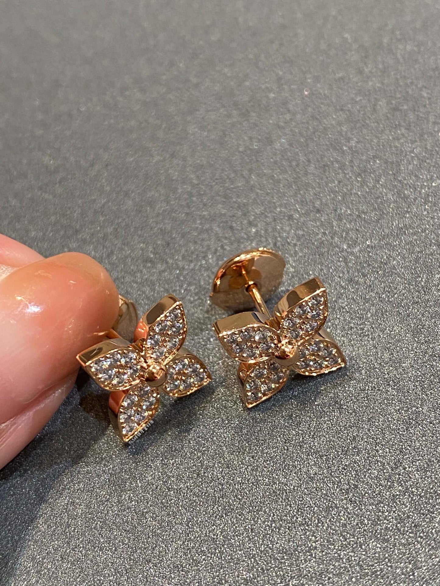 [Liorra]STAR DIAMOND EARRINGS