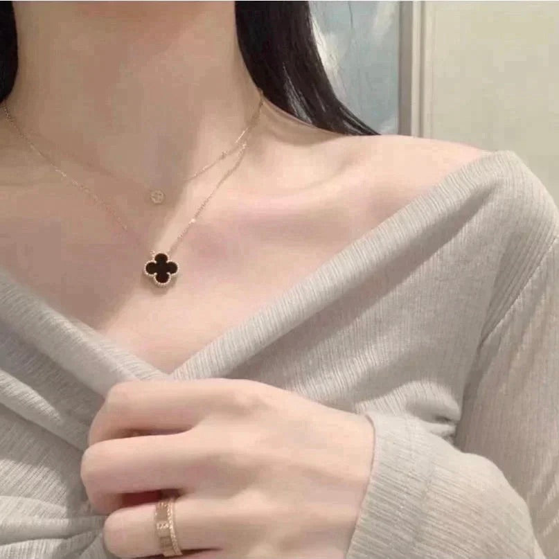 [Liorra]CLOVER 15MM BLACK ONYX SINGLE FLOWER NECKLACE