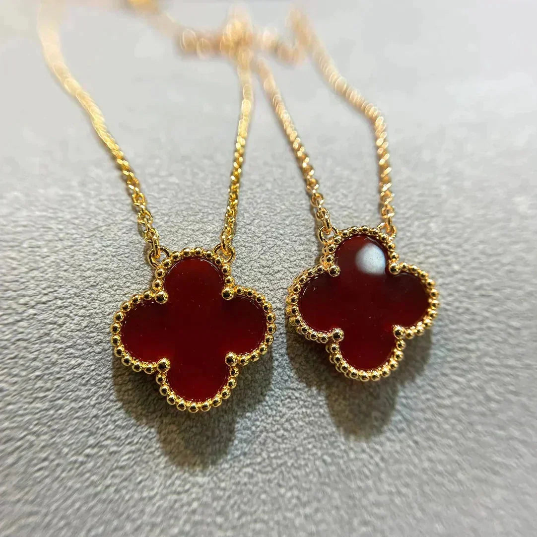 [Liorra]CLOVER 15MM CARNELIAN SINGLE FLOWER NECKLACE