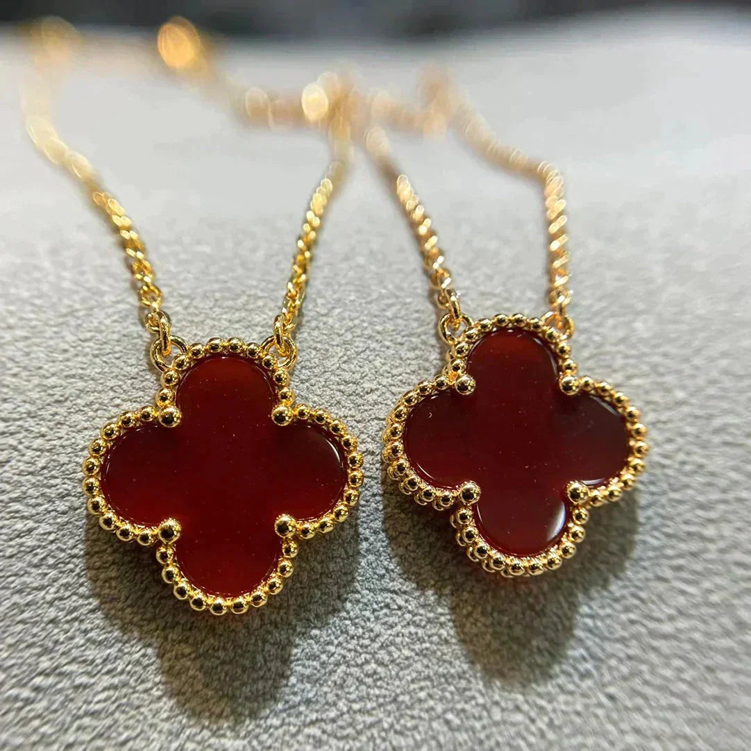 [Liorra]CLOVER 15MM CARNELIAN SINGLE FLOWER NECKLACE