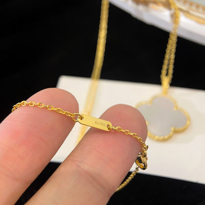 [Liorra]CLOVER 25MM MOP LARGE PENDANT NECKLACE