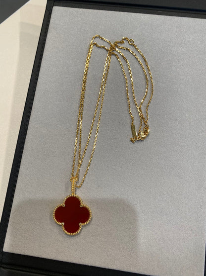 [Liorra]CLOVER 25MM NECKLACE GOLD CARNELIAN
