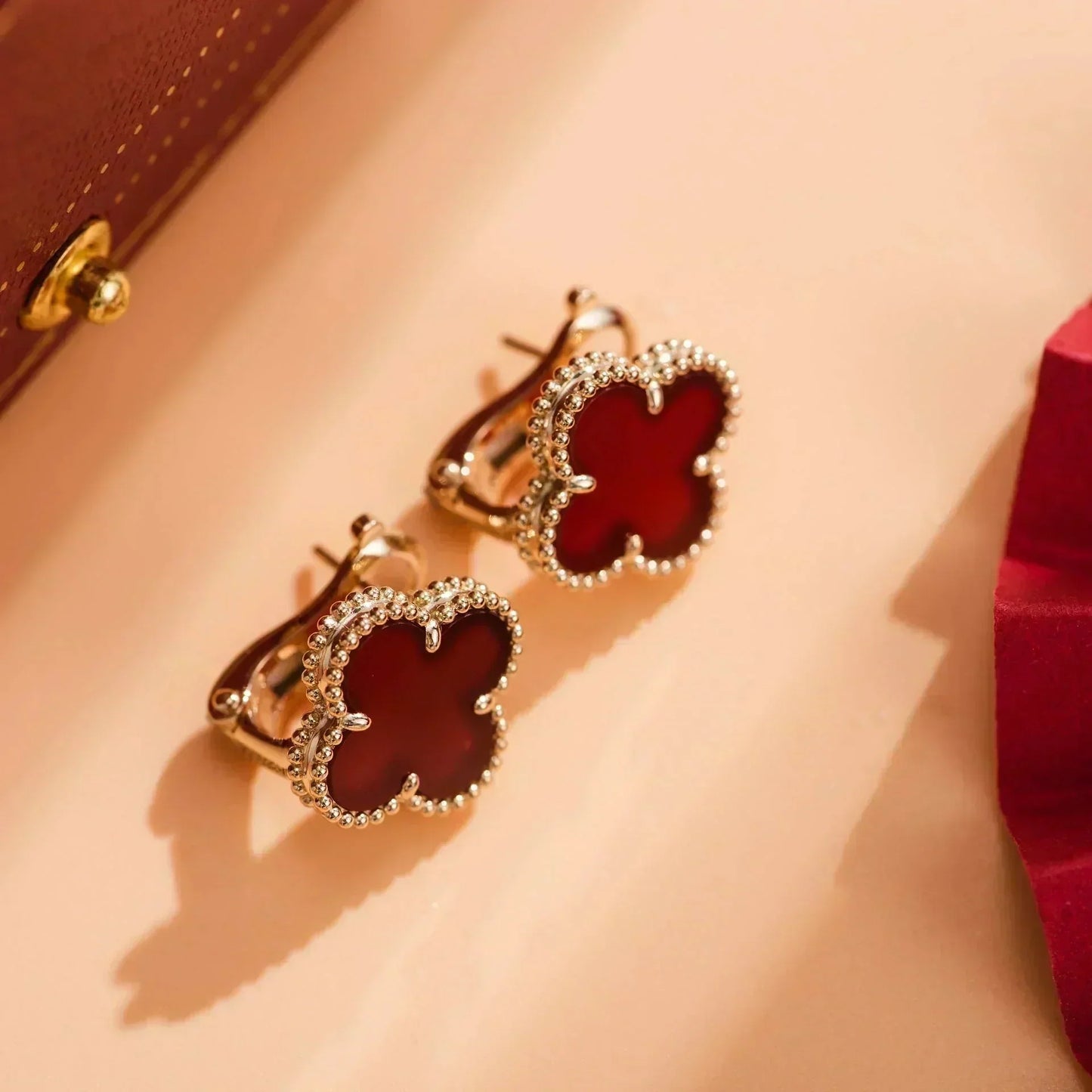 [Liorra]CLOVER MEDIUM 1 MOTIFS CARNELIAN  EARRINGS