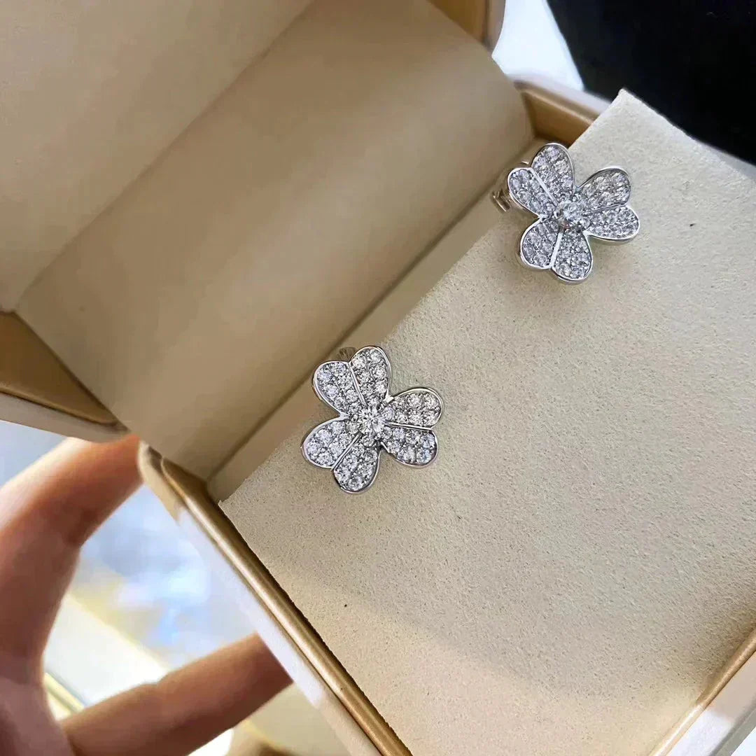 [Liorra]CLOVER COMOS DIAMOND EARRINGS SILVER