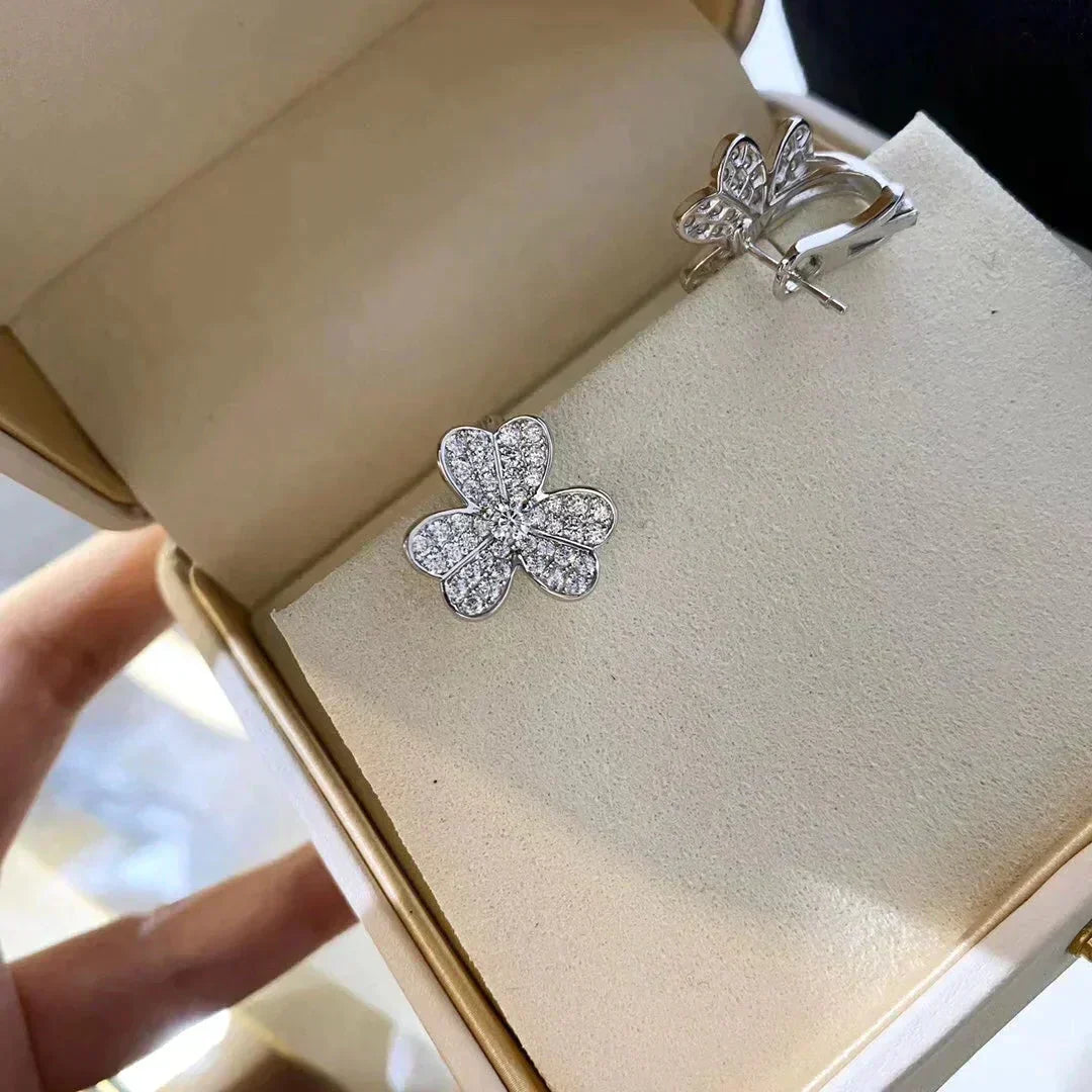 [Liorra]CLOVER COMOS DIAMOND EARRINGS SILVER
