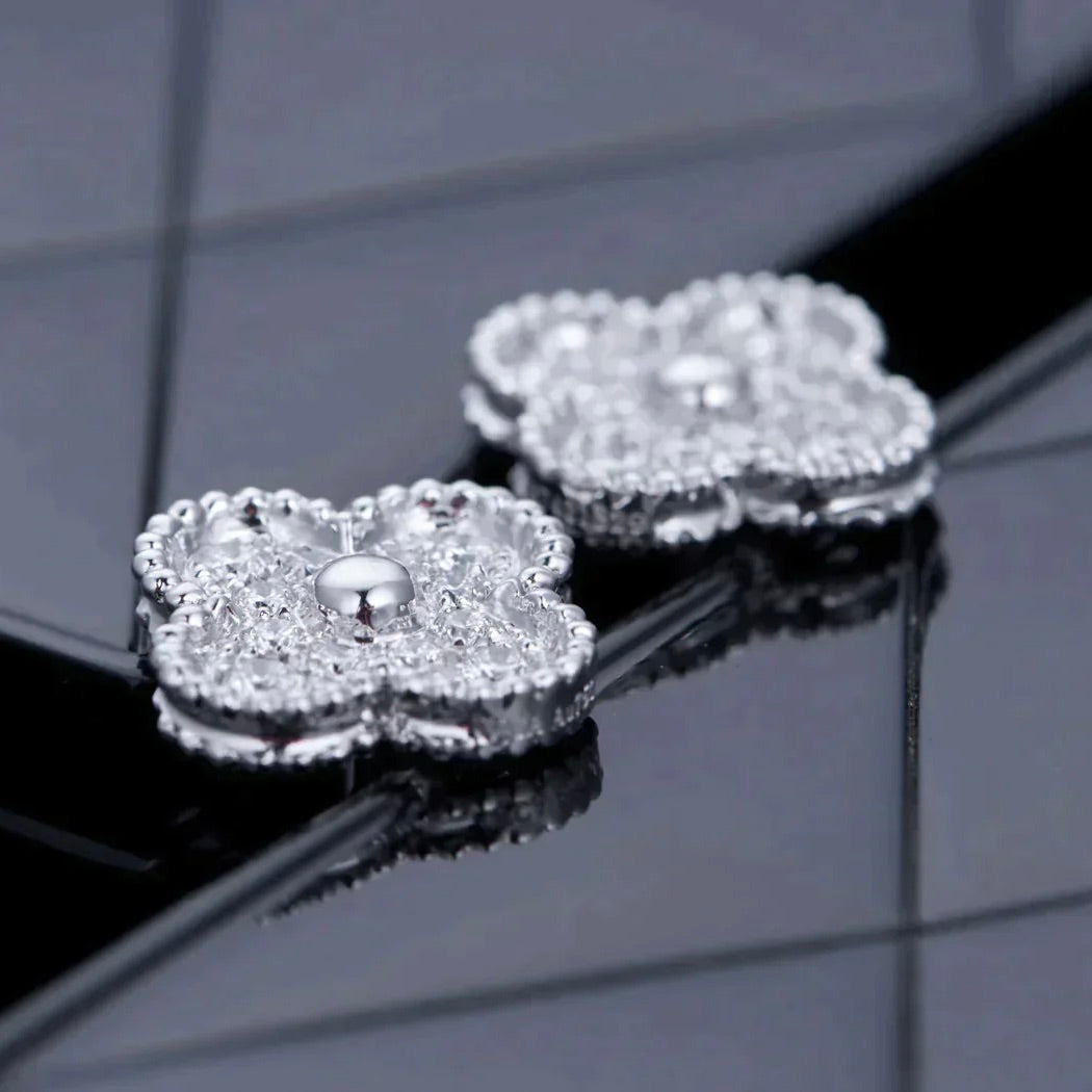 [Liorra]CLOVER 1 MOTIFS DIAMOND STUD EARRINGS SILVER