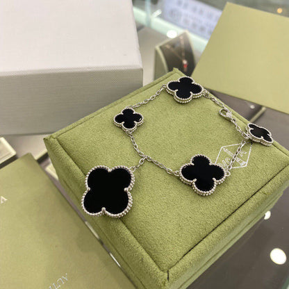 [Liorra]CLOVER 5 MOTIFS SIVLER ONYX BRACELET
