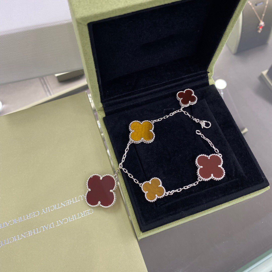 [Liorra]CLOVER 5 MOTIFS SIVLER CARNELIAN TIGER EYE BRACELET