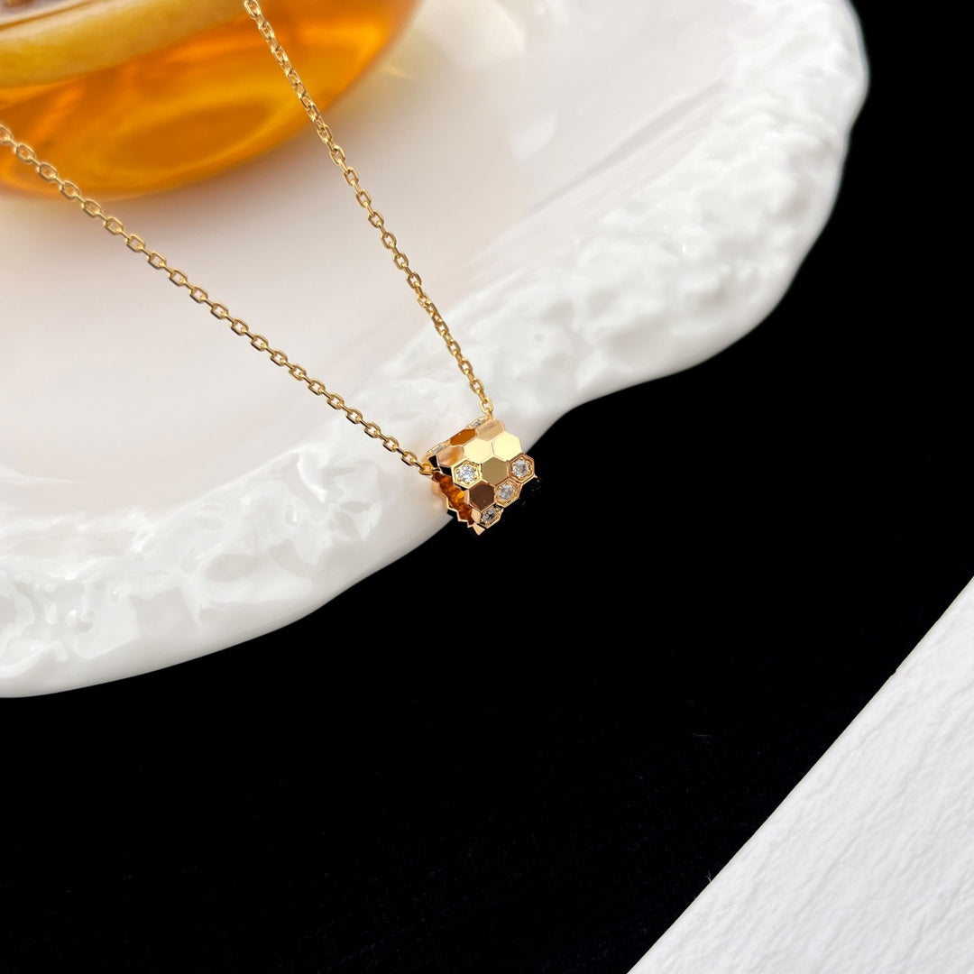 [Liorra]BEE MINI PEDANT DIAMOND NECKLACE