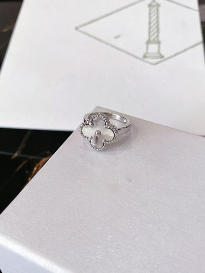 [Liorra]CLOVER SILVER RING