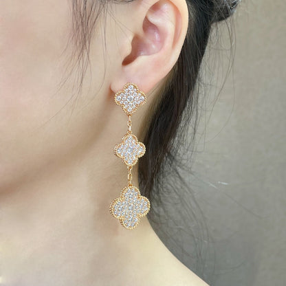 [Liorra]CLOVER 3 MOTIFS DIAMOND PAVED Liorra GOLD EARRINGS
