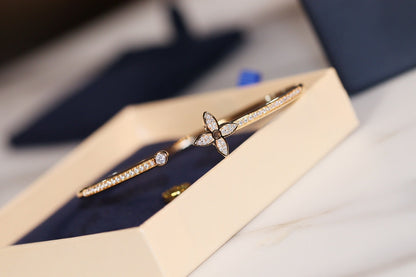 [Liorra]IDYLLE GOLD OPEN BRACELET DIAMOND PAVED
