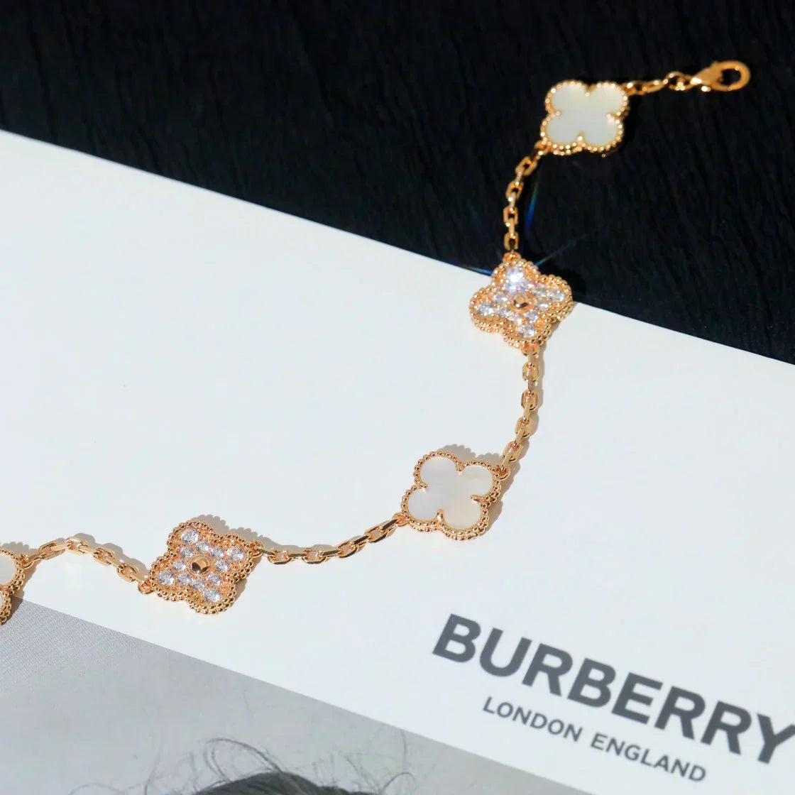 [Liorra]CLOVER WHITE PEARL MOP 5 MOTIF BRACELET COLLECTION