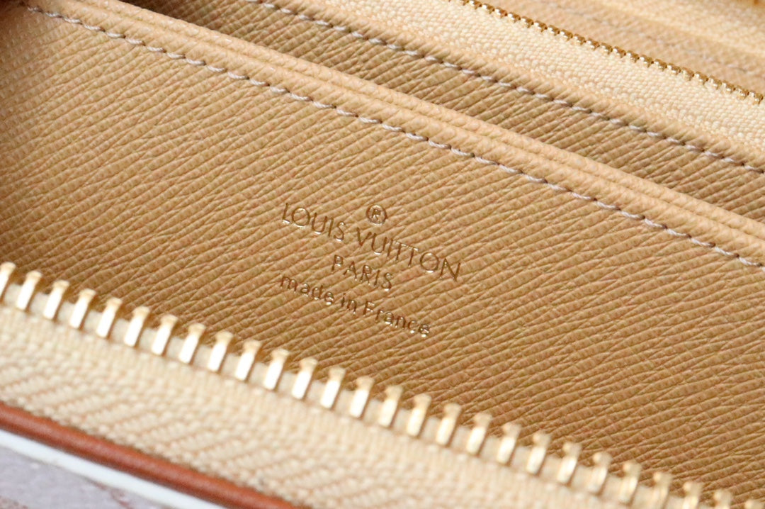 CLEMENCE WALLET 19.5 WHITE PINK MONOGRAM CANVAS
