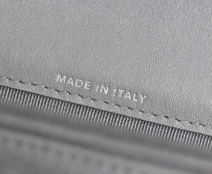 CC WOC 18.5 GREY LAMBSKIN SILVER HARDWARE
