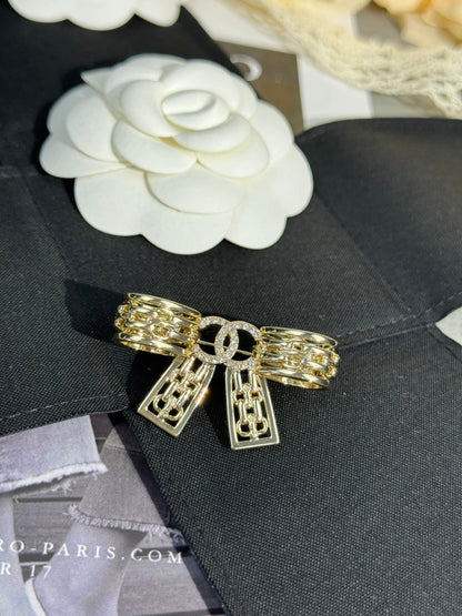[Liorra]25K Hollow Bow Brooch
