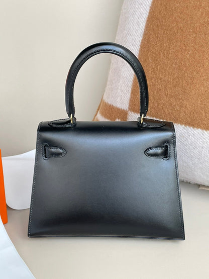 KELLY MINI 20 BAG IN BLACK SMOOTH CALFSKIN WITH GOLD HARDWARE (MADE-TO-ODER)