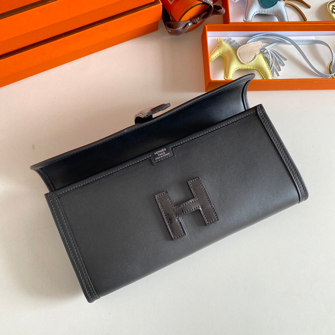JIGE ELAN 29 CLUTCH IN BLACK CALFSKIN WITH LIZARD SKIN (MADE-TO-ODER)