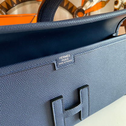 JIGE ELAN 29 CLUTCH IN NAVY BLUE CALFSKIN