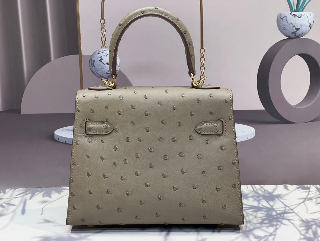 KELLY BAG 20 IN KHAKI BEIGE OSTRICH LEATHER WITH GOLD HARDWARE (MADE-TO-ODER)
