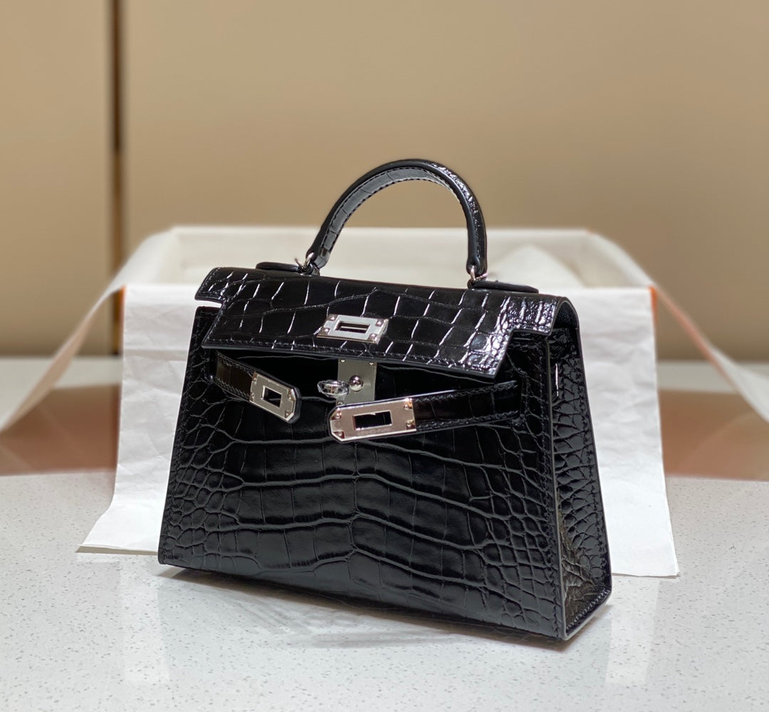 HERMES 25S MINI KELLY 19 IN BLACK CALFSKIN SILVER HARDWARE