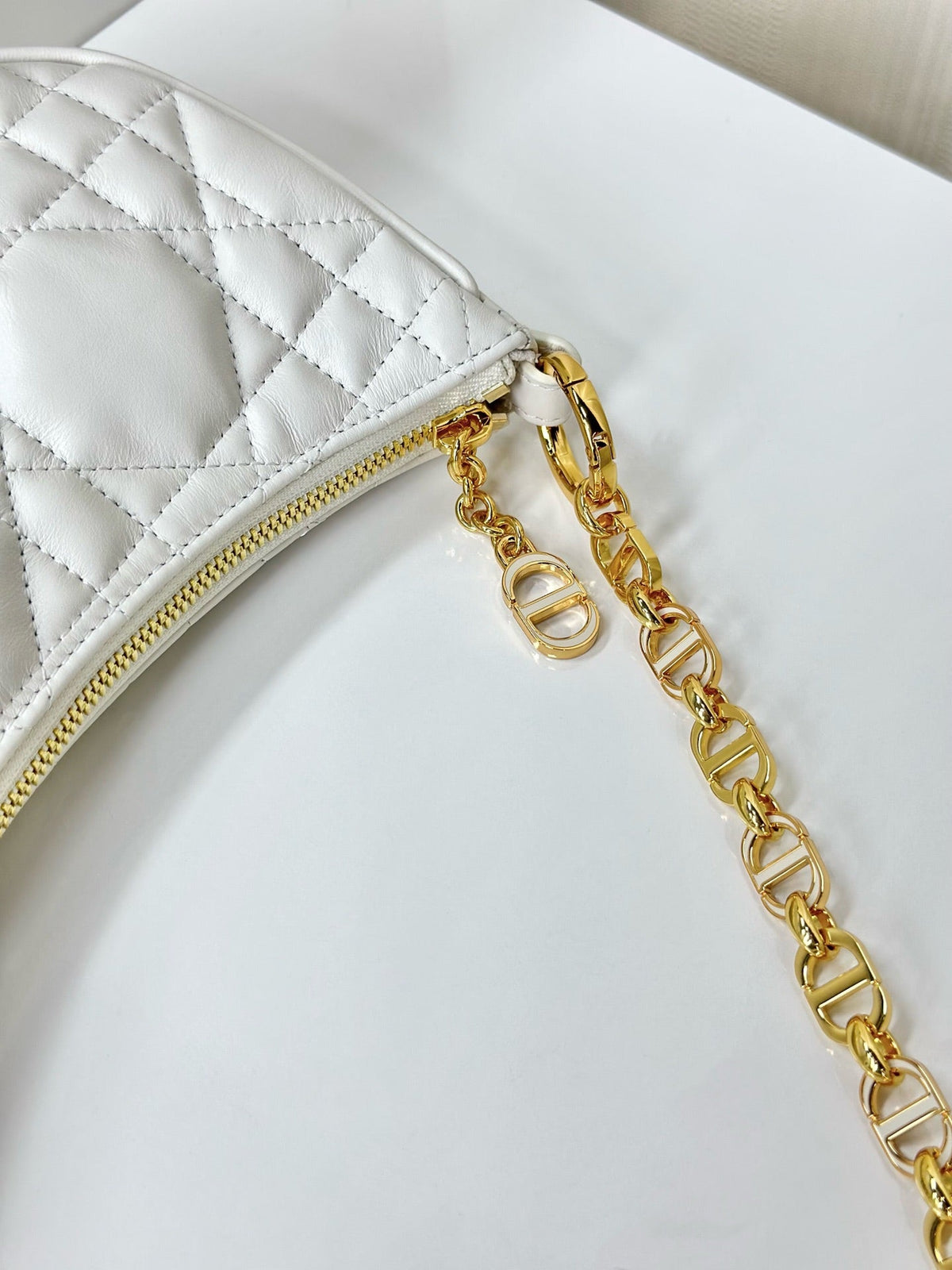 CD LOUNGE 26 BAG IN WHITE LAMBSKIN