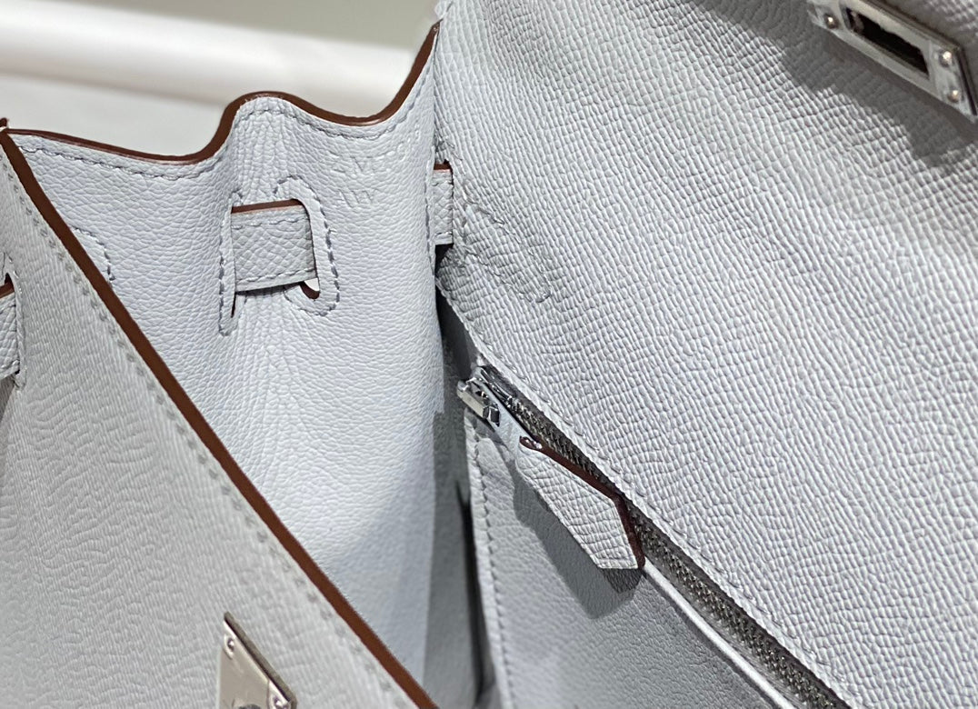 KELLY 25CM IN GRIS PERLE EPSOM CALFSKIN PALLADIUM HARDWARE