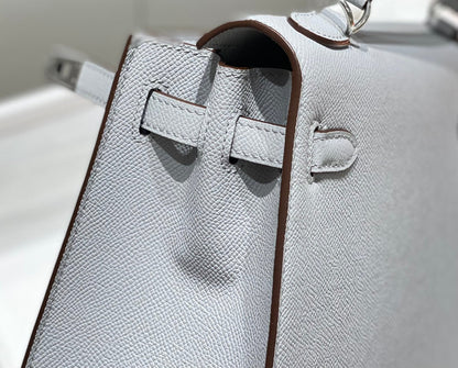 KELLY 28CM IN GRIS PERLE EPSOM CALFSKIN PALLADIUM HARDWARE