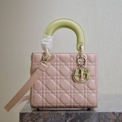 MEDIUM LADY BAG 20 IN BABY PINK QUILTED MACROCANNAGE CALFSKIN SWAMP YELLOW STRAP