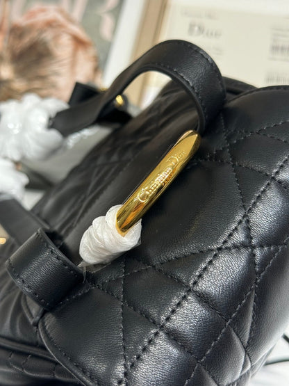 MEDIUM CARO BACKPACK 27 IN BLACK MACROCANNAGE LAMBSKIN