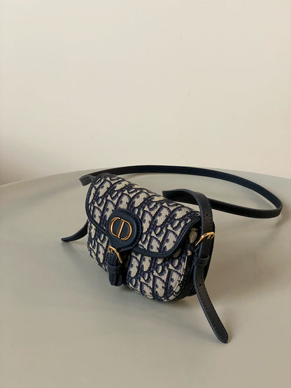 BOBBY EAST-WEST BAG 17 IN BLACK OBLIQUE JACQUARD