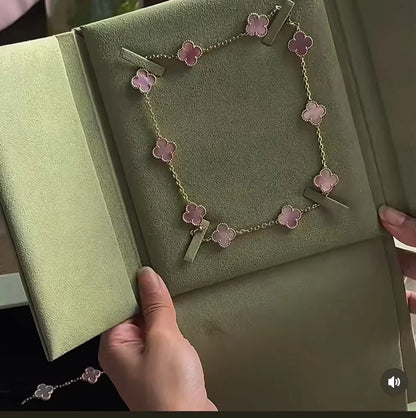 [Liorra Jewellery] Pink Necklace with Ten Clover Designs