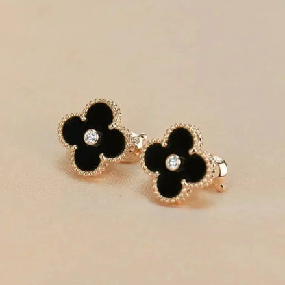 [Liorra]CLOVER MEDIUM 1 MOTIFS ONYX DIAMOND EARRINGS
