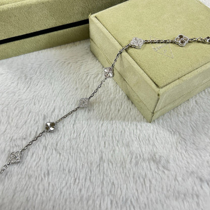 [Liorra]CLOVER 6 MOTIF DIAMOND LASER BRACELET-w