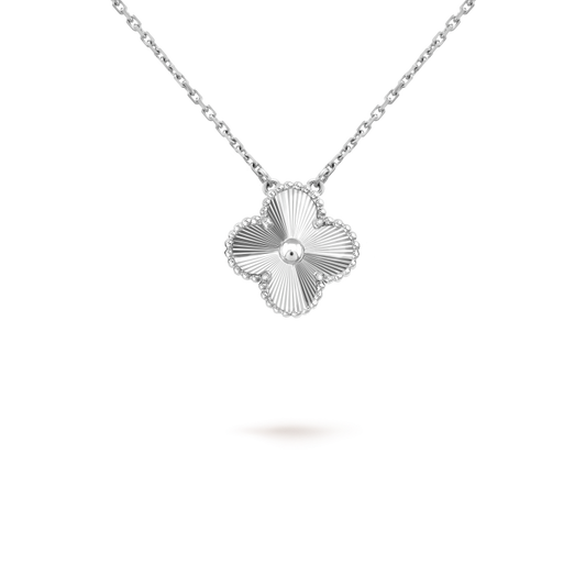 [Liorra]CLOVER 15MM LASER NECKLACE SILVER