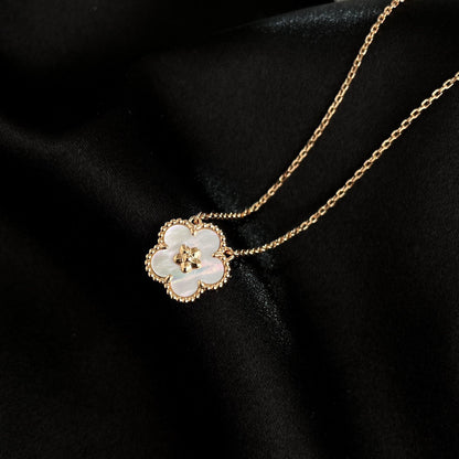 [Liorra]LUCKY  WHITE MOP  PLUM BLOSSOM NECKLACE