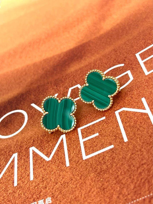 [Liorra] CLOVER LARGE (20mm) 1 MOTIFS GREENER MOP STUD EARRINGS