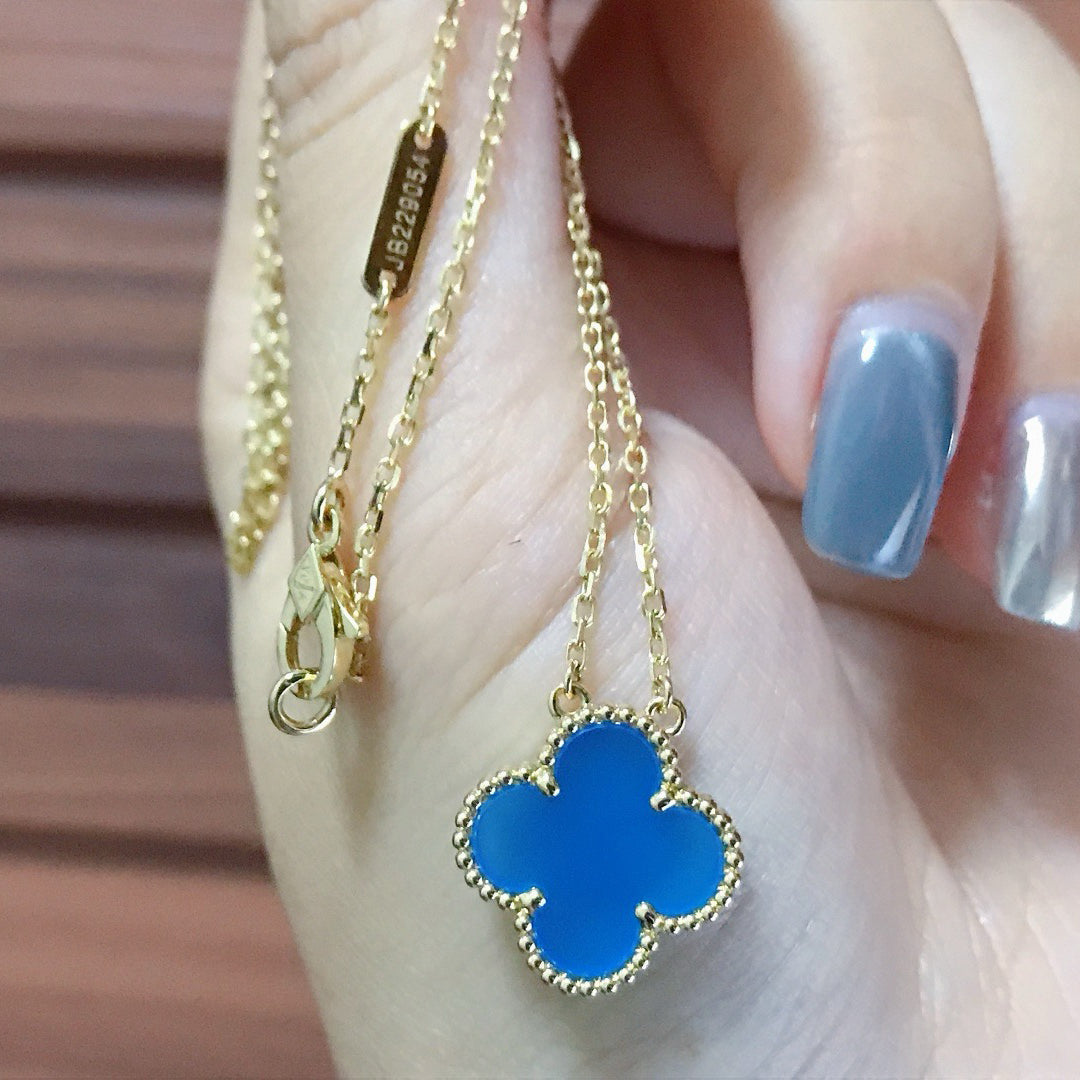 [Liorra]CLOVER 15MM BLUE AGATE NECKLACE