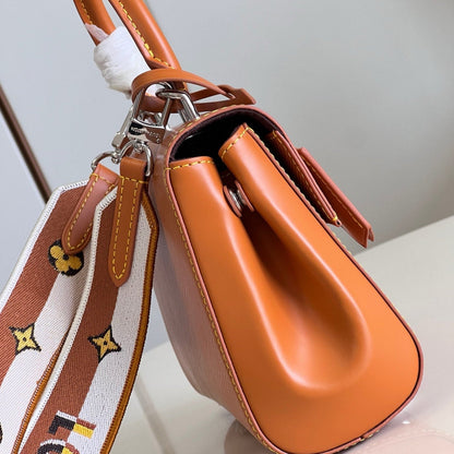 CLUNY MINI 20 IN GOLD HONEY EPI LEATHER
