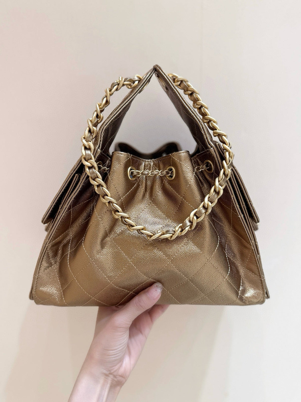 CHANEL 25 MEDIUM HANDBAG IN GOLDEN BROWN CALFSKIN WITH GOLD HARDWARE