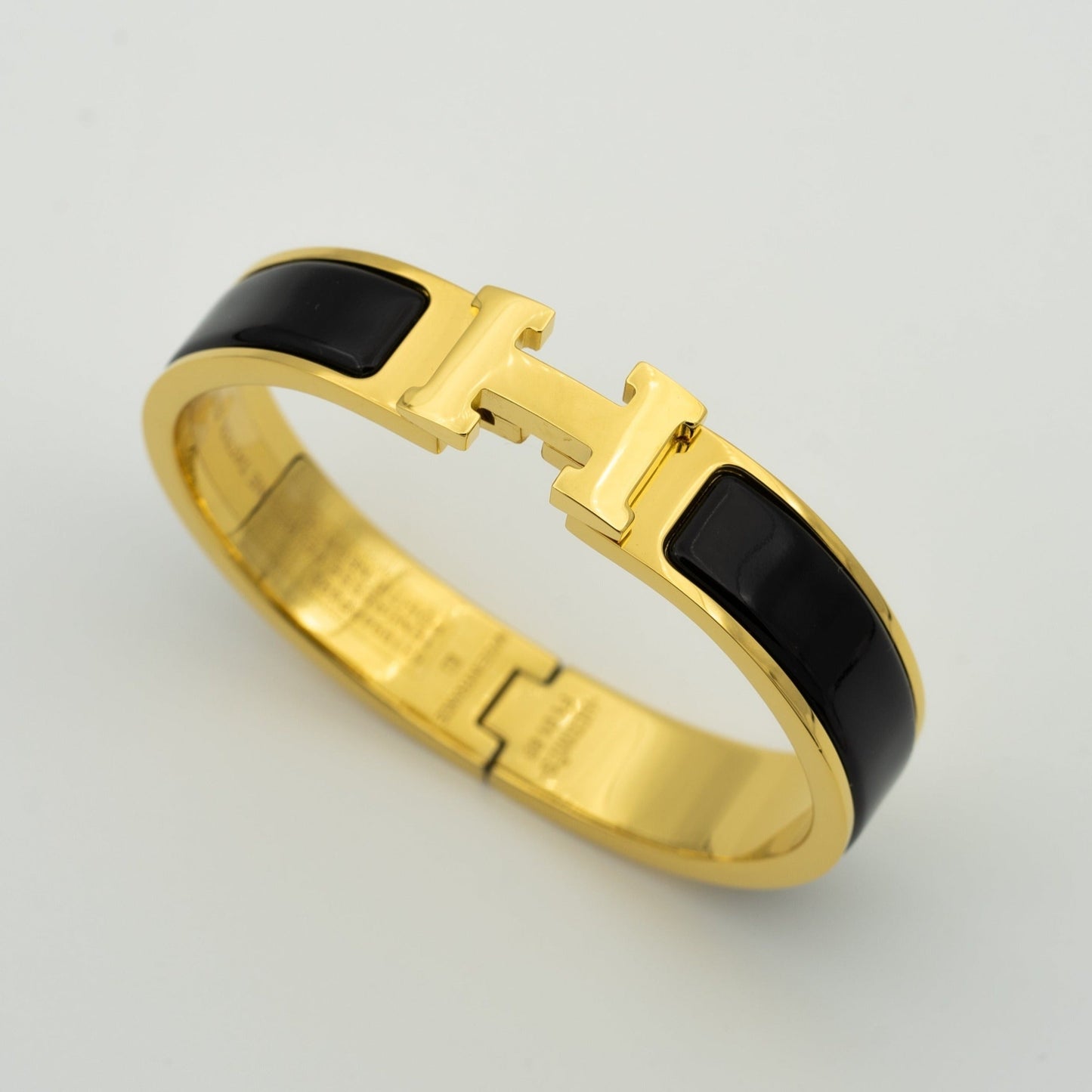[Liorra]H BLACK BRACELET
