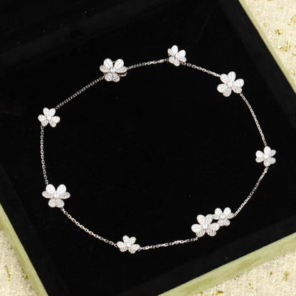 [Liorra]FRIVOLE SILVER 9 FLOWERS NECKLACE