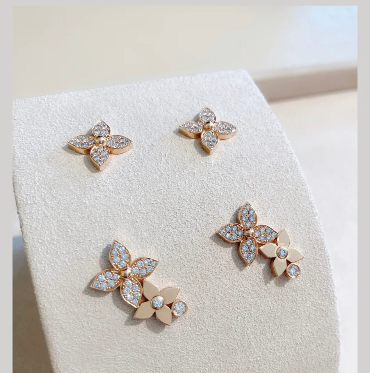 [Liorra]STAR BLOSSOM STUD EARRINGS PINK GOLD DIAMONDS