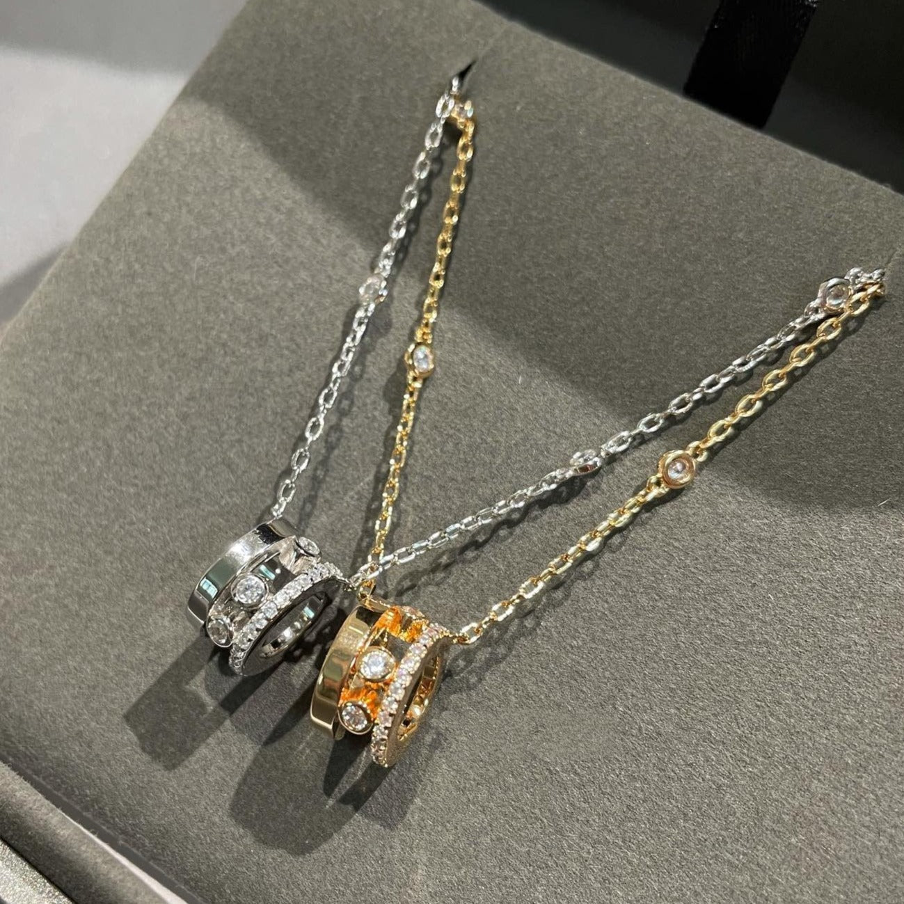 [Liorra]CHAIN MOVE ROMANE PEDAND NECKLACE